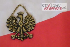 Orzeł godło III RP. odznaka z łańcuszkiem