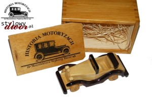 Automobil Kabriolet 15cm - samochód z drewna - model HM3