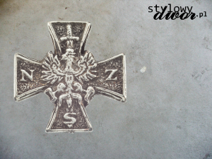 Krzyż NSZ - miniatura odznaki pamiątkowej Narodowych Sił Zbrojnych