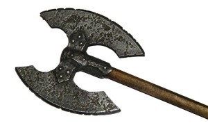 Dwustronny topór bitewny  – średniowieczna broń drzewcowa