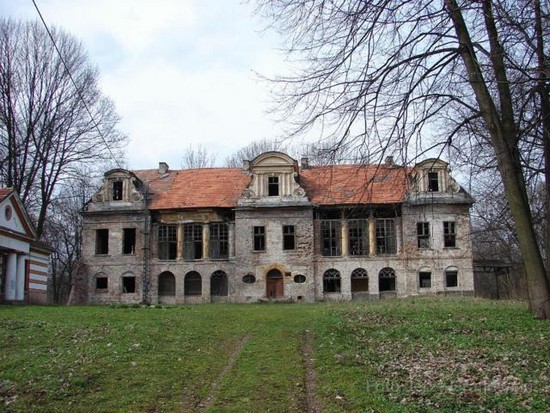 Bobrek pałac Potulickich, zdjęcie współczesne